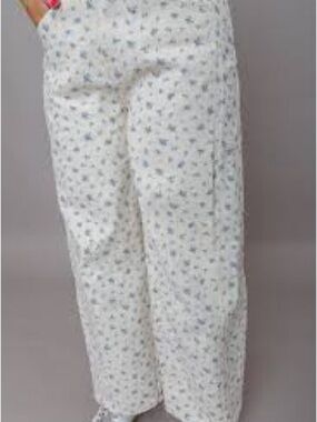 Women’s White Wide-Leg Pants with Blue Floral Print NWT Size SM